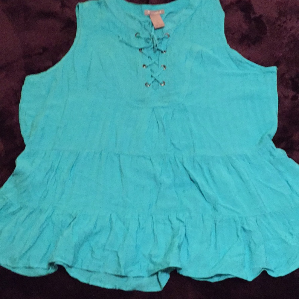 New Directions weekend sleeveless Teal Top
